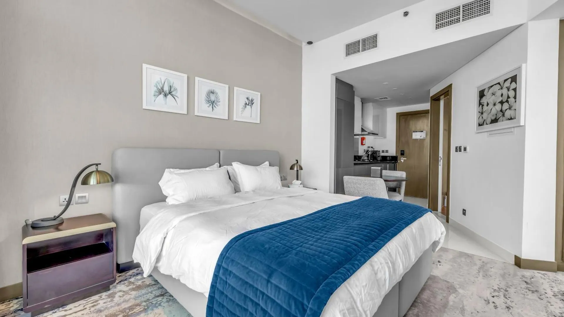 Luxury Aparthotel Prive Dubai 5*,  United Arab Emirates